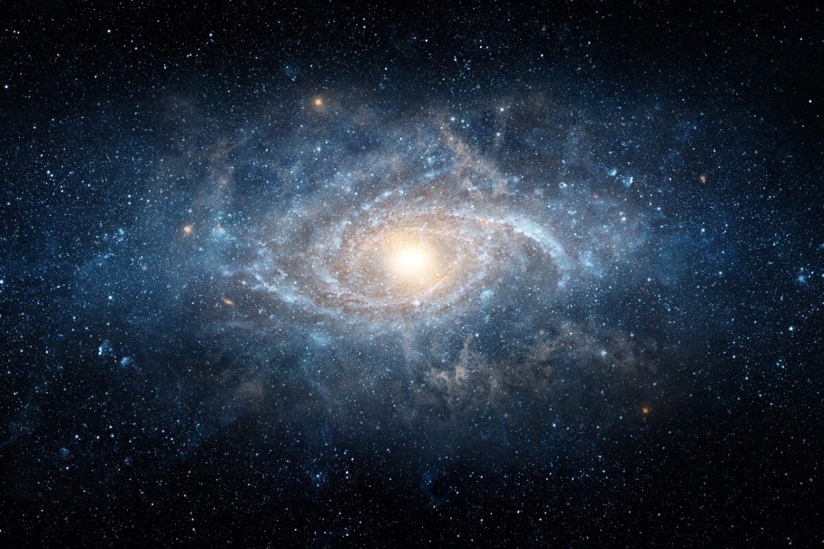 Egy ősi, 800 millió éves galaxis rejtett szörnyetegére bukkantak