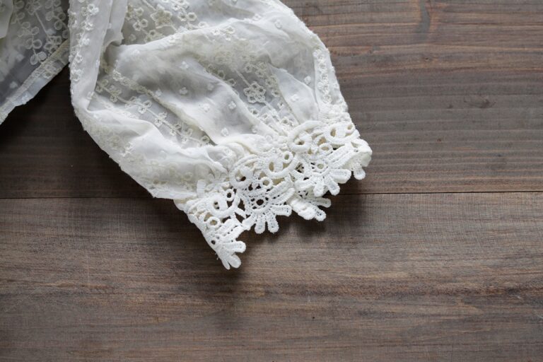 Egy 4 ezer forintos turkálós ruhából lett álomesküvői darab