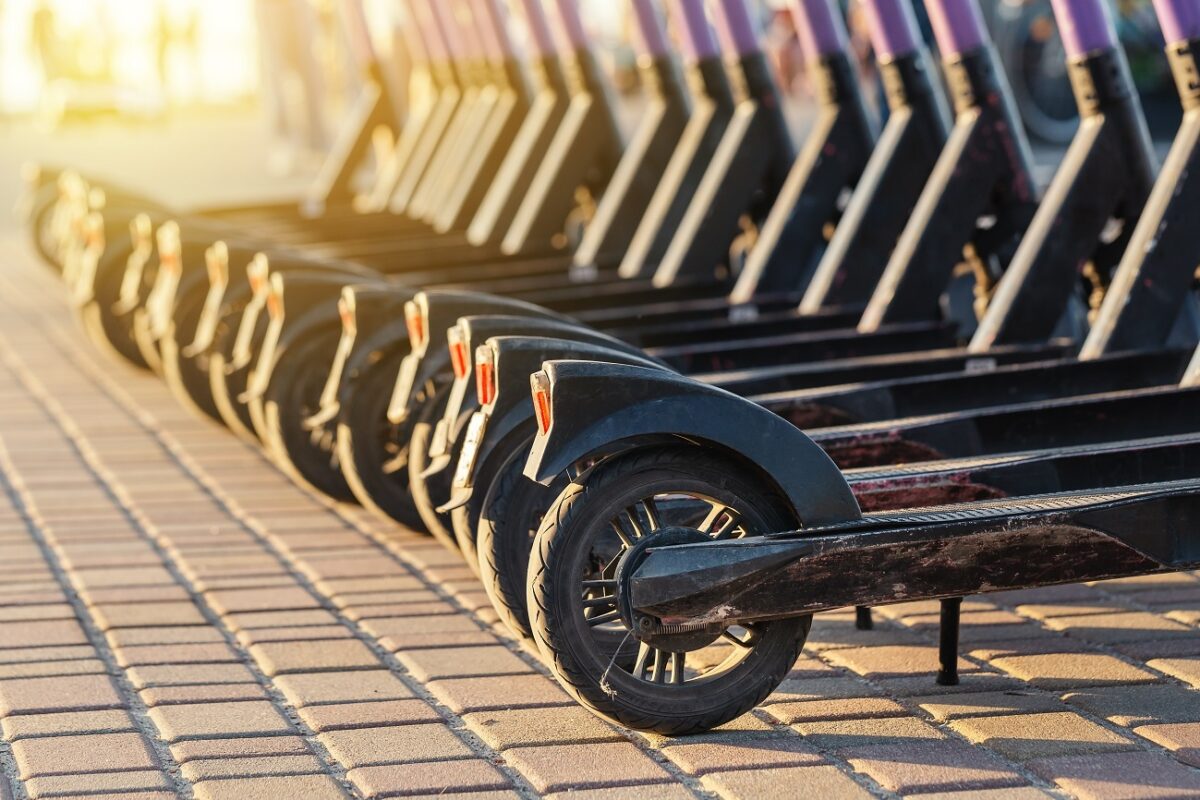 Elektromos rollerrel gázolt halálra egy kétgyermekes apát egy 25 éves részeg nő