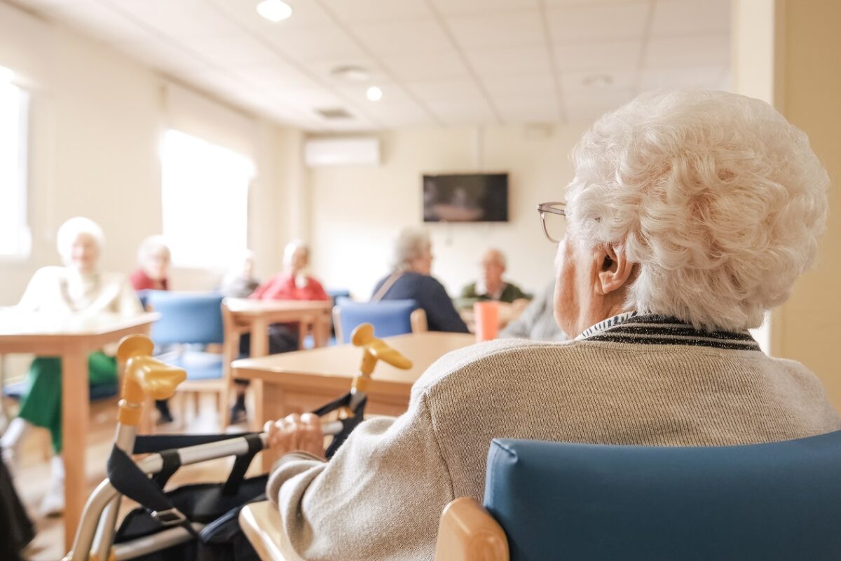 Felrobbant egy idősek otthona, halottak is vannak – többeket nem találnak
