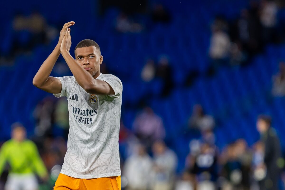 350 millió eurót tettek le az asztalra Mbappé átigazolásáért cserébe