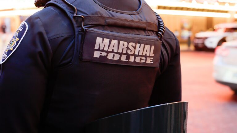 Döbbenetes tragédia – 175 km/órával ütközött a 19 éves fiatal, meghalt a terhes barátnője