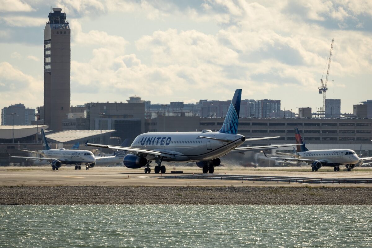 Felszállás közben érezték a pilóták, hogy gond van – 275 utas ült a gépen
