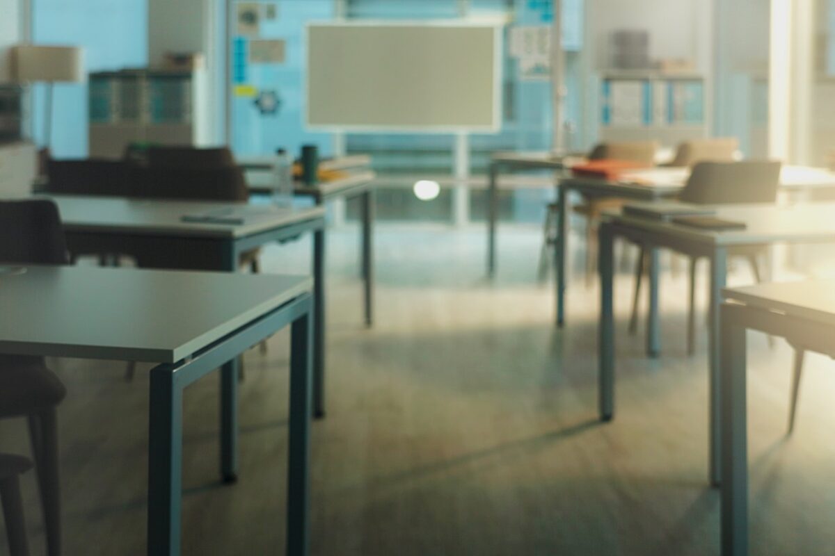 Fulladozó gyereket mentett meg egy tanárnő egy általános iskolában