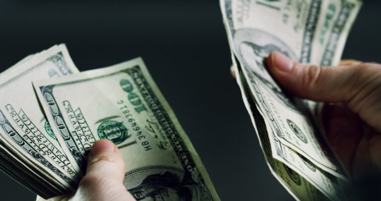 Már 558 millió forintnyi összeget gyűjtöttek egy 88 éves volt katonának, hogy nyugdíjba vonulhasson