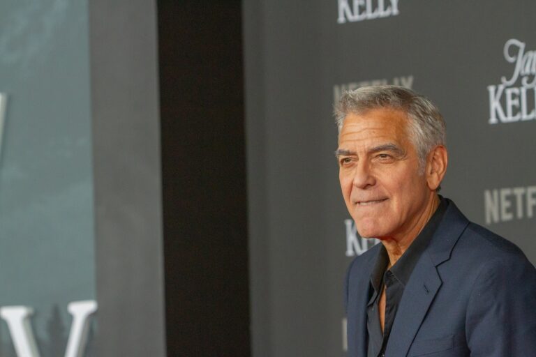 George Clooney bejelentette, többé nem vállal csókjeleneteket a filmjeiben