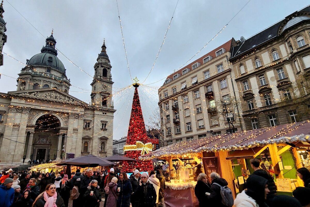 Borult, párás idő uralja az országot