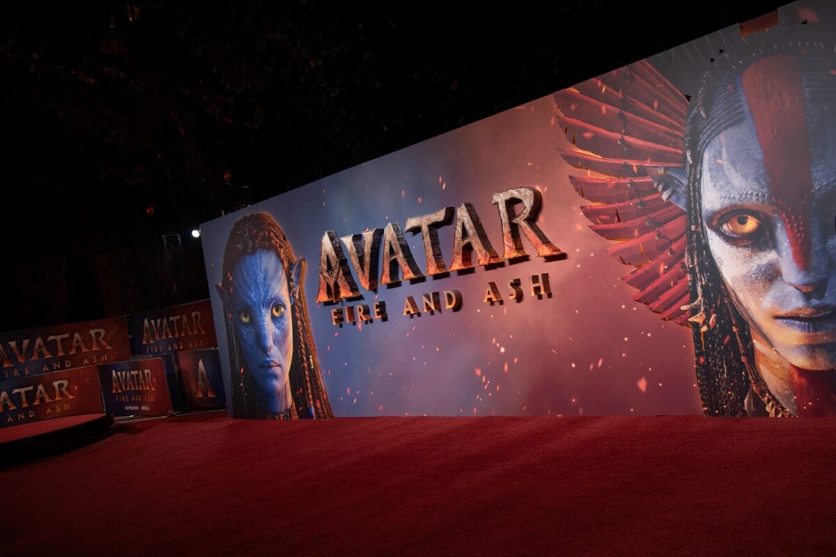 Óriási tömegek kezdték el nézni ezt a sci-fit