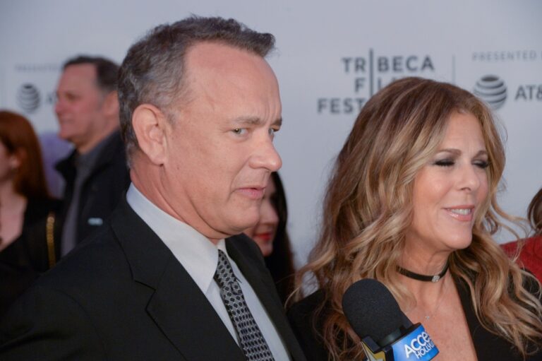 Tom Hanks nem tud hibázni – egy thriller, amiben kivételeset alakít