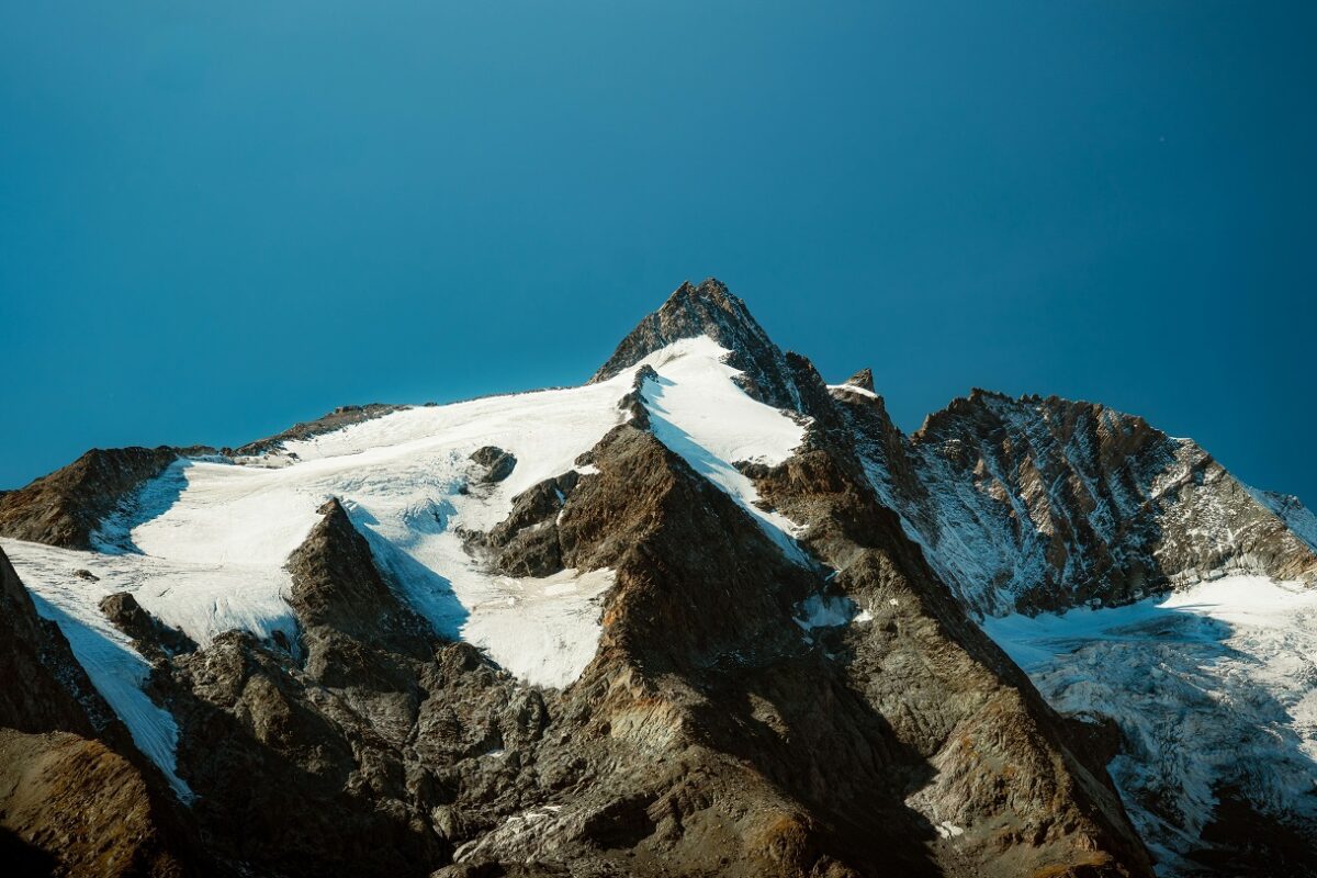 Magára hagyta a 33 éves barátnőjét a hegyen, aki emiatt halálra fagyott