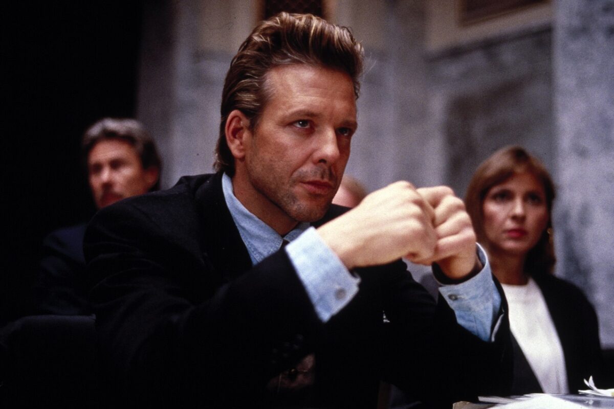 Már akkora a baj, hogy pénzt kér az emberektől az egyik legismertebb színész