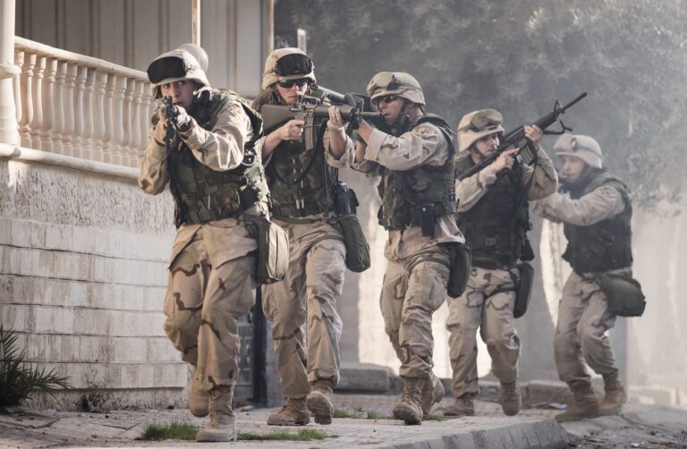 Henry Cavill drámai háborús filmje a Netflixen egyik pillanatról a másikra vált felkapottá