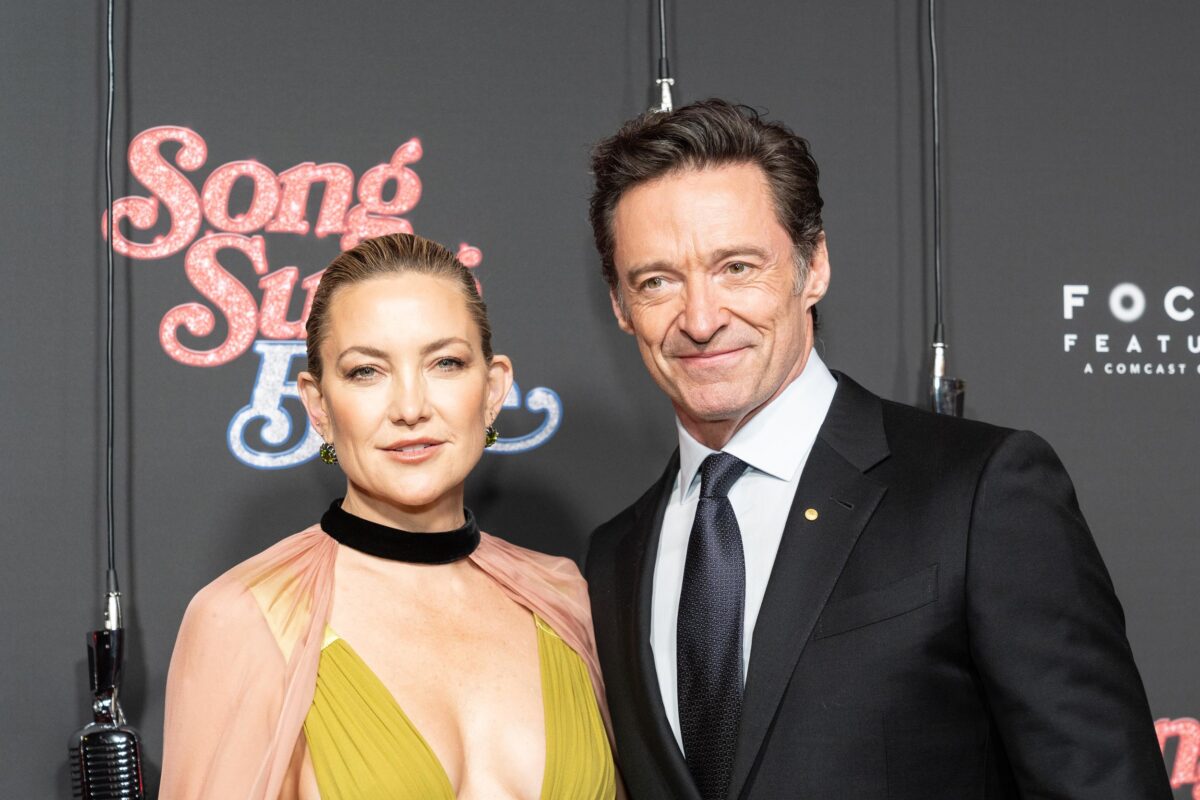 Elképesztően kemény Hugh Jackman az új Robin Hood thrillerben