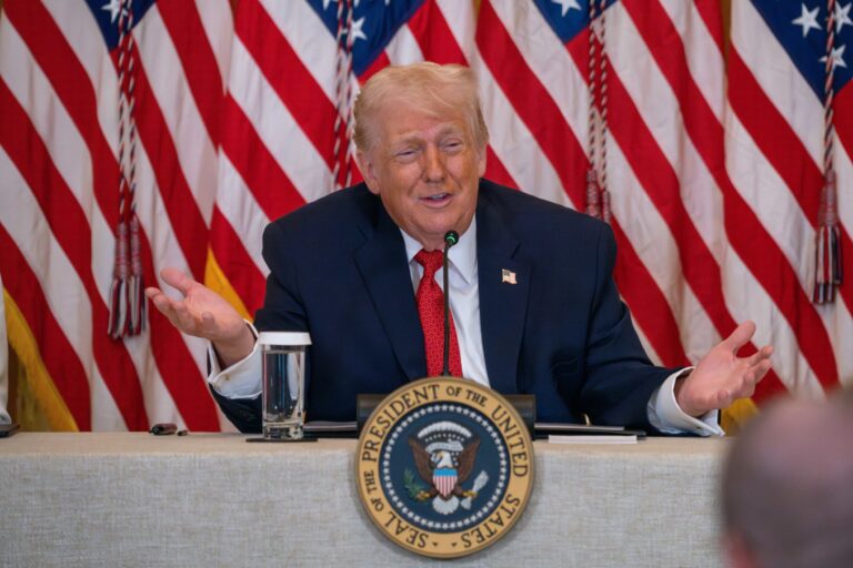 Újabb AI-botrányba keveredett az USA elnöke, amerikai területként jeleníti meg Grönlandot és Kanadát