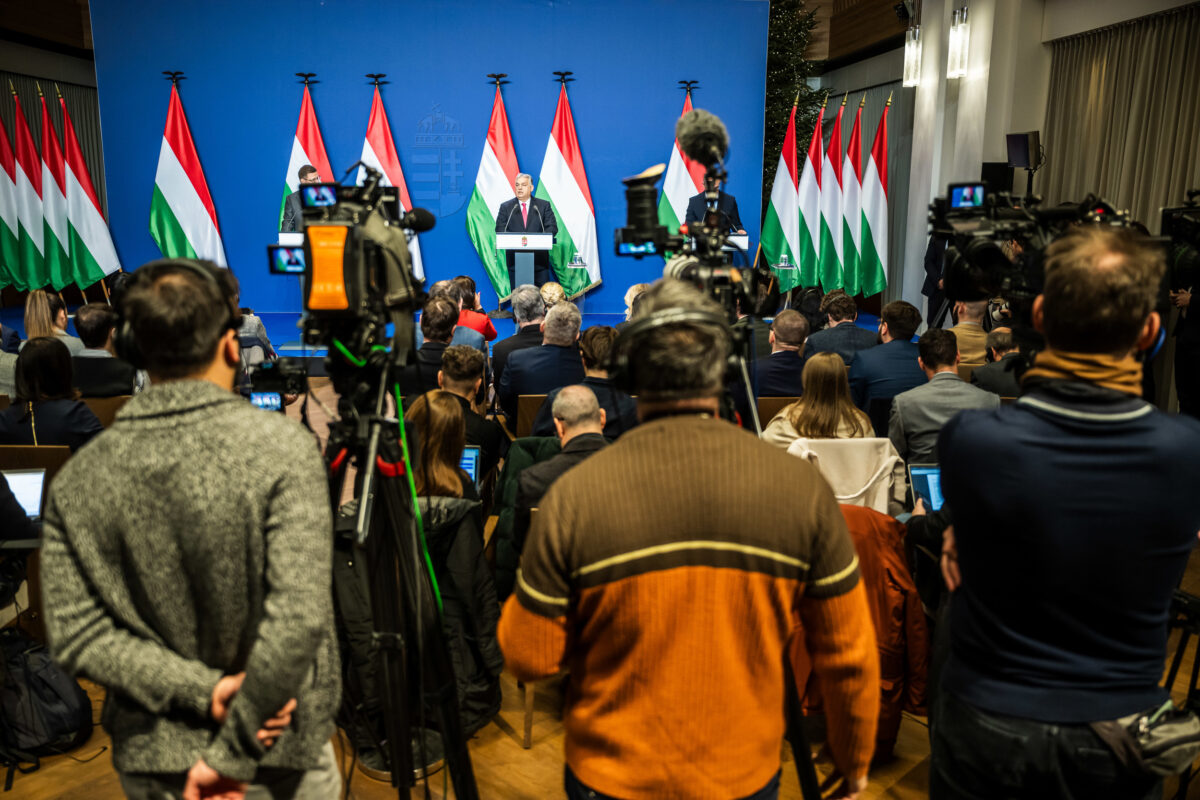 Itt a magyar kormány csütörtök kora reggeli rendkívüli bejelentése – élesedik a helyzet