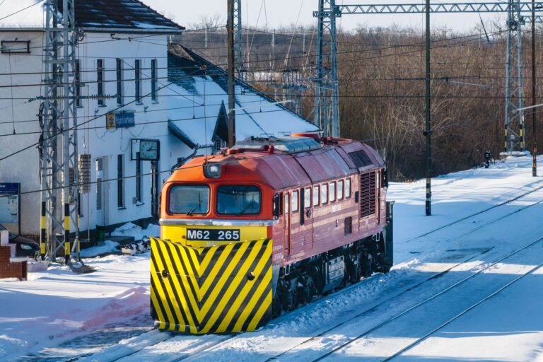 Súlyos problémák léptek fel a MÁV egyik forgalmas szakaszán az extrém hidegben