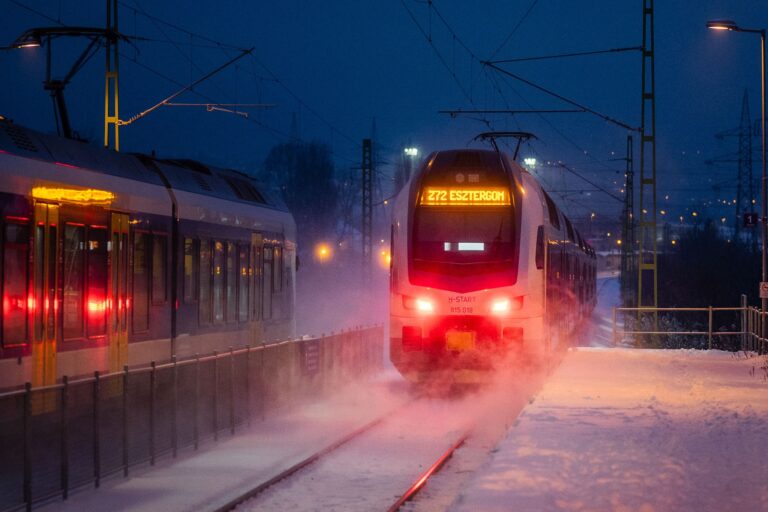 Itt a MÁV soron kívüli rendkívüli bejelentése – rengeteg utast érint, súlyos helyzet állt elő