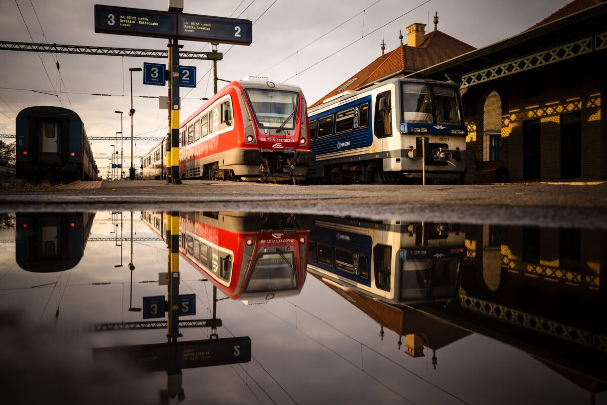 Tömegeket érintő rendkívüli hajnali bejelentést tett a MÁV egy váratlan probléma miatt