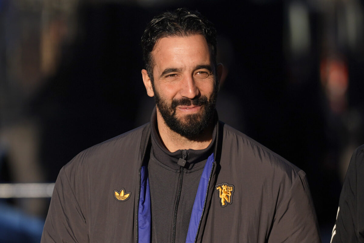 Nem tűnik boldogtalannak a Manchester United kirúgott edzője, rengeteg pénzt keresett a kudarcaival