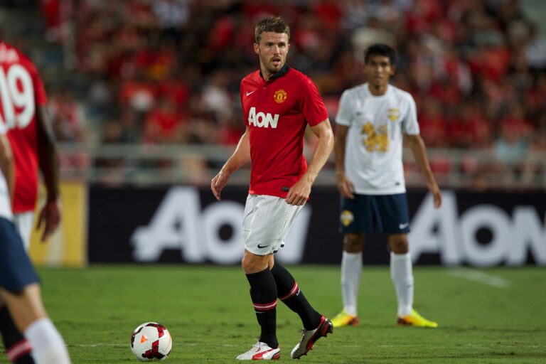 Órákon belül új edzőt kaphat a válságban lévő Manchester United