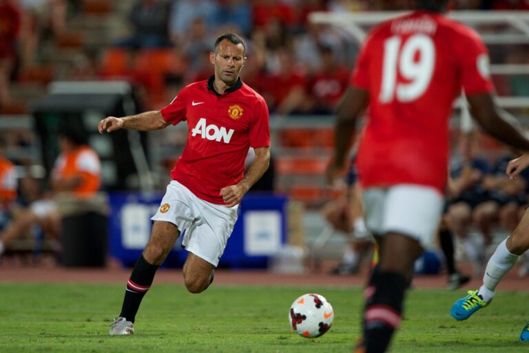 Könnyek az Old Traffordon – így buktak el a United legendái edzőként