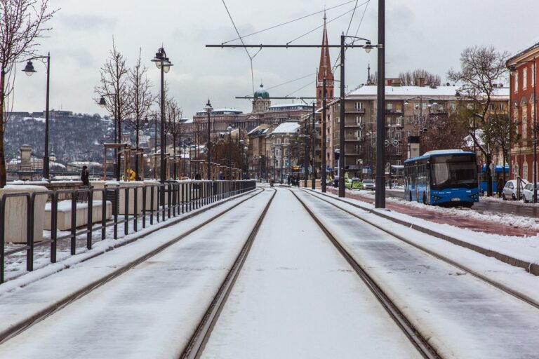 Bekeményít az időjárás jövő héten – erős havazás, extrém hideg és hófúvás