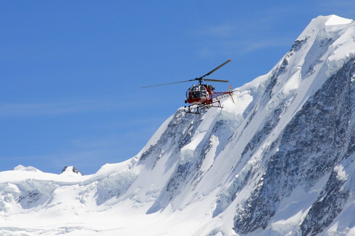 Másodpercek alatt vált pokollá a svájci síbár szilveszterkor – egyre több részlet kerül nyilvánosságra