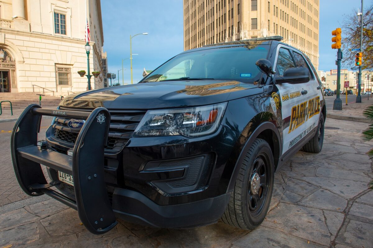 Vírusként terjed a rendőrökről készült felvétel – döbbenetes, mire lettek figyelmesek a dermesztő hidegben