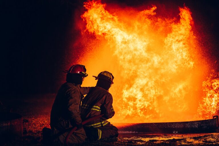 240 riasztás szilveszter éjjel – így dolgoztak a tűzoltók