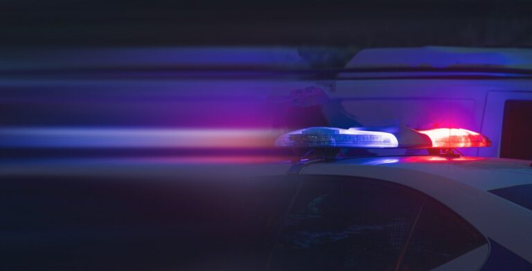 Négy egyetemista halt meg egy hajnali halálos autóbalesetben