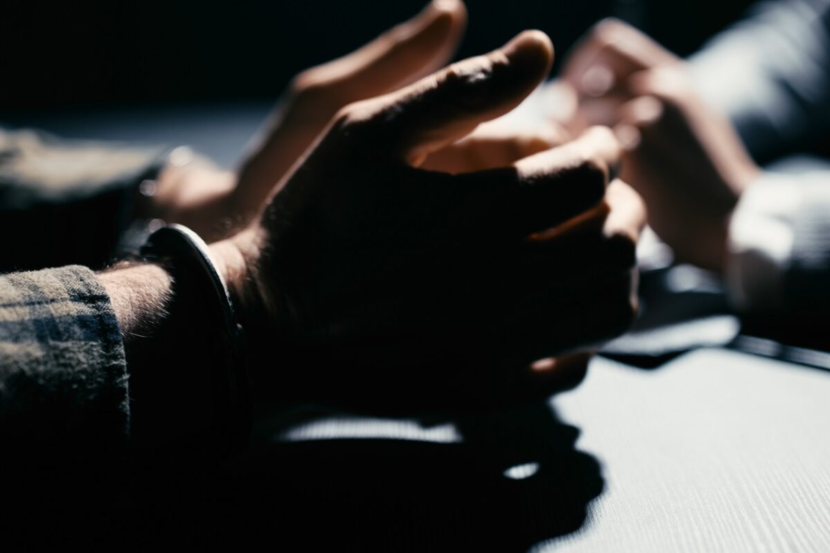 Megöltek egy kétgyermekes házaspárt, két gyerek is volt a házban – elfogták a helyi fogorvost