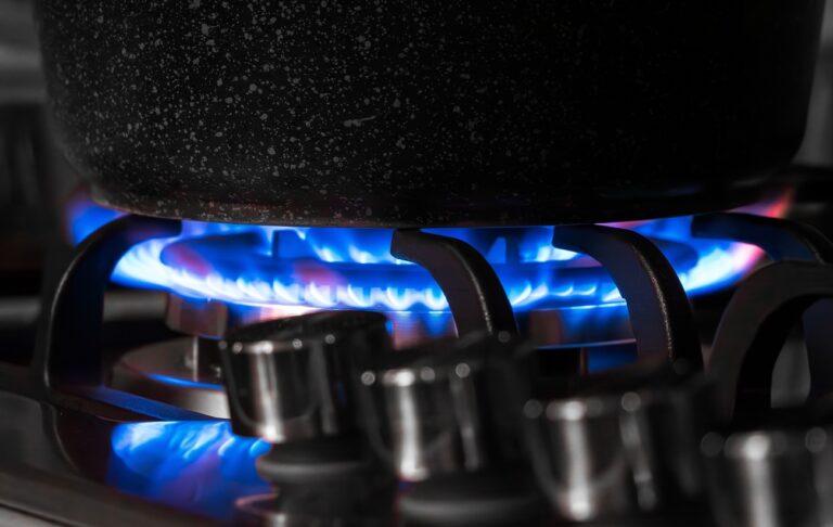 Milliókat érintő azonnali bejelentést tett a magyar kormány péntek reggel