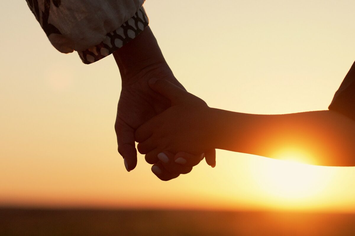 Ez a kisfiú naponta csak 2 gramm fehérjét ehet egy ritka genetikai betegség miatt