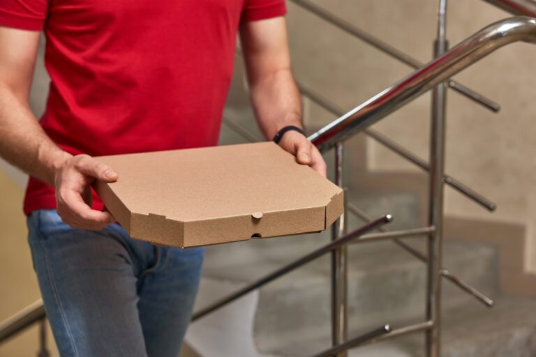 Országos szinten kapták fel a pizzafutár történetét