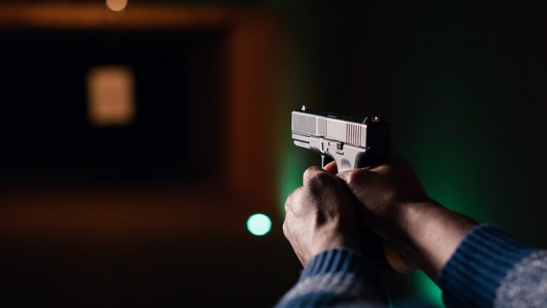 Saját otthona küszöbén lőttek agyon egy nagymamát – bosszúból tették