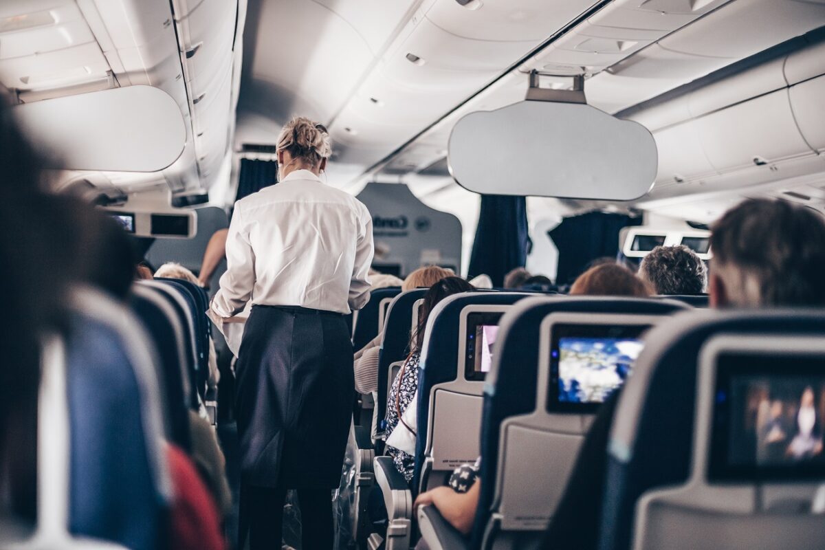 Elaludt és meghalt egy 44 éves nő a repülőn