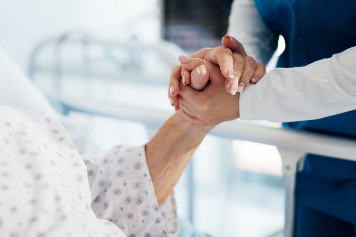 A hospice nővér szerint ez a 4 mondat szinte minden haldoklótól elhangzik