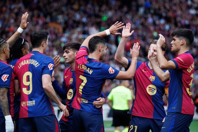 Bonyolódik a helyzet a Barcelonánál – 80 millió eurós ajánlatot kaphatnak