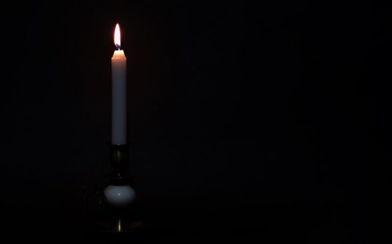 Órákkal a koncertje előtt halt meg az ismert 34 éves énekes