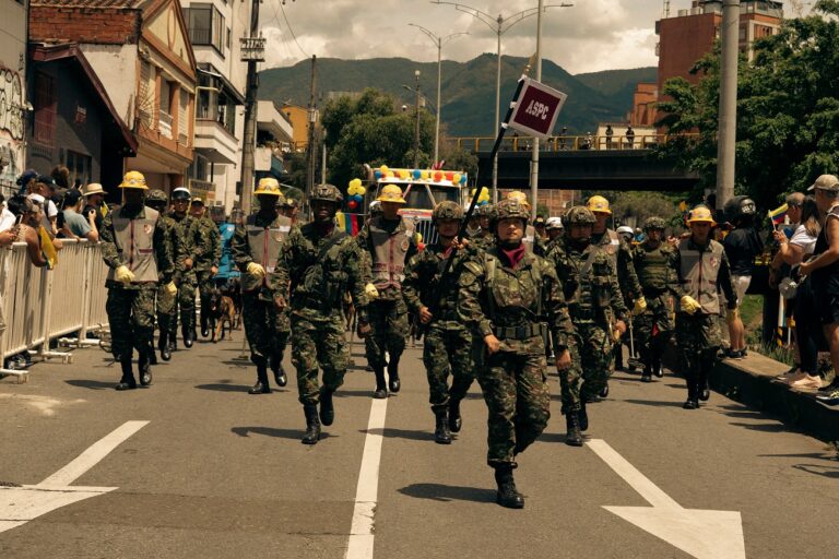 Kolumbia felszólította a hadsereget, készüljenek fel az USA esetleges akciójára