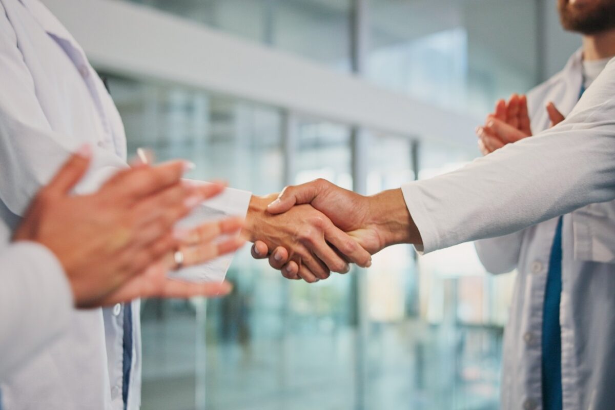 Ennyit keresnek az orvosok Magyarországon