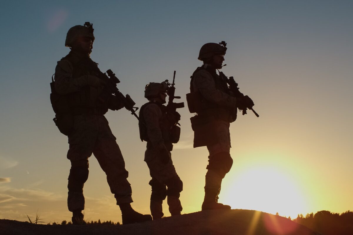 17 éve készült, mégis máig a legpontosabb háborús sorozat az HBO Maxon