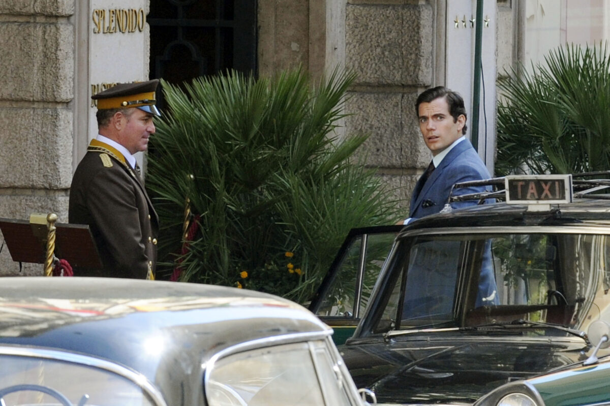 Henry Cavill kémfilmjét a semmiből kapták fel, nagyot megy