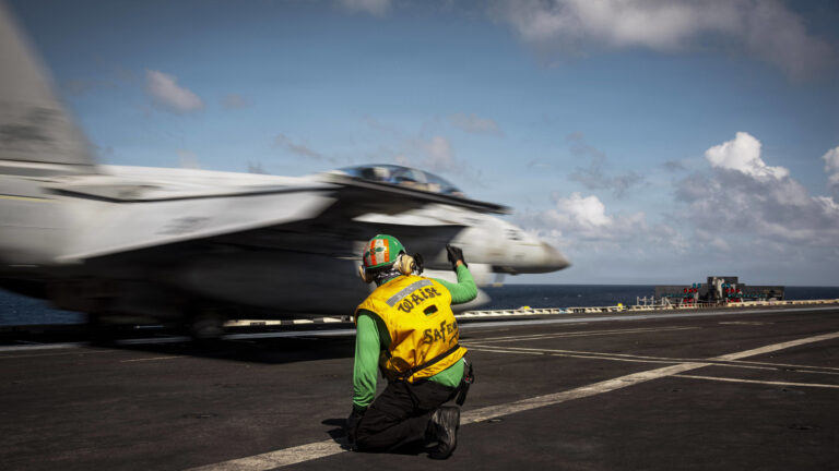 Betelt a pohár – az USA azonnal tüzet nyitott