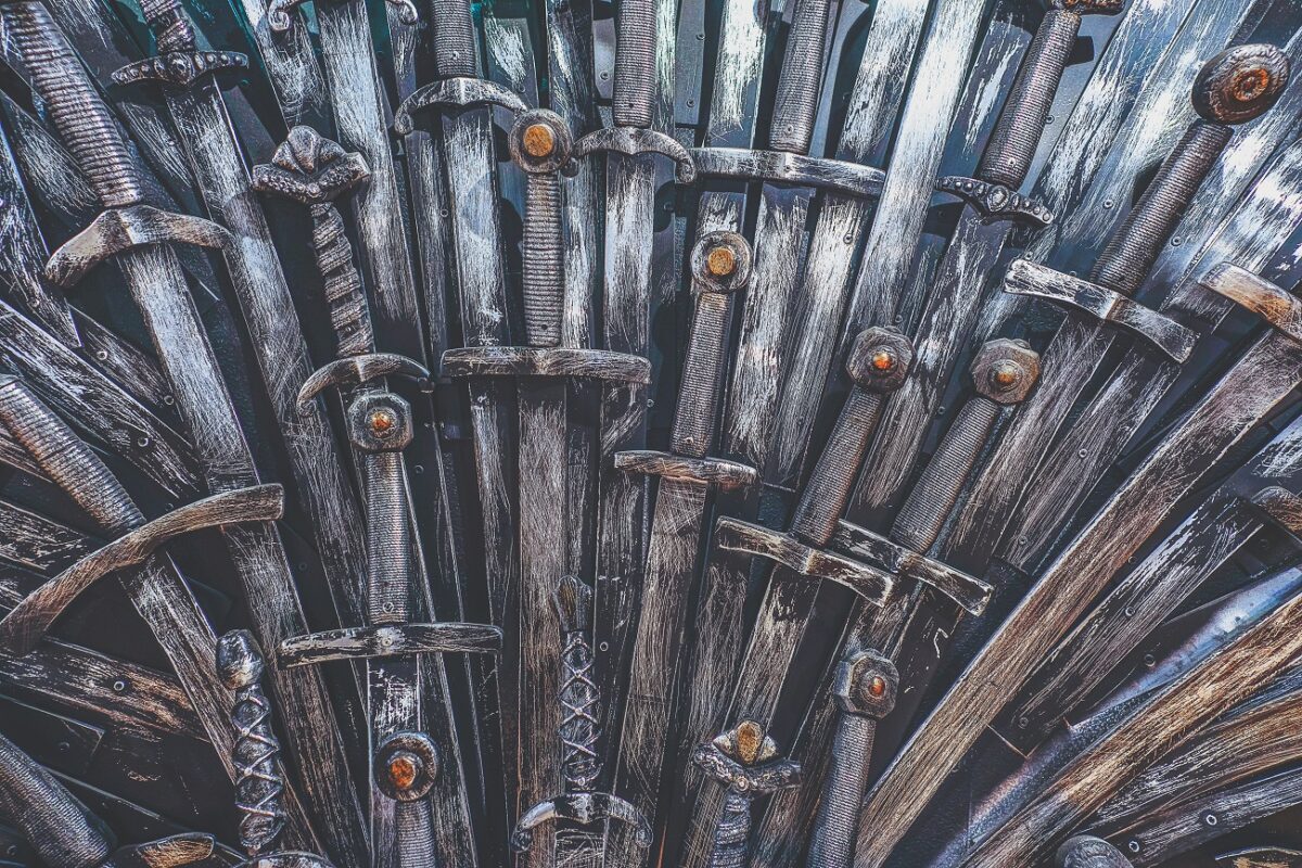 Rejtett kapcsolat köti össze A hét királyság lovagja sorozatot a Trónok harcával