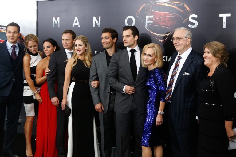 Henry Cavill korai történelmi sorozata újra megindult