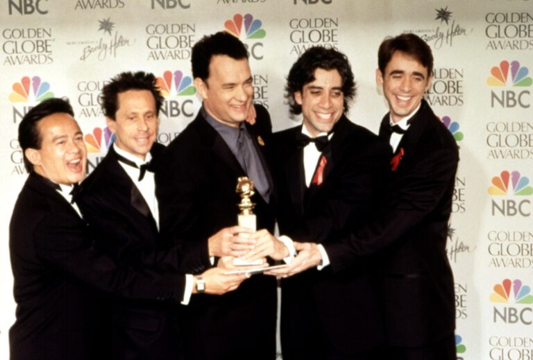 Tom Hanks egyik legvisszafogottabb, mégis legmélyebb alakítása a Netflixen