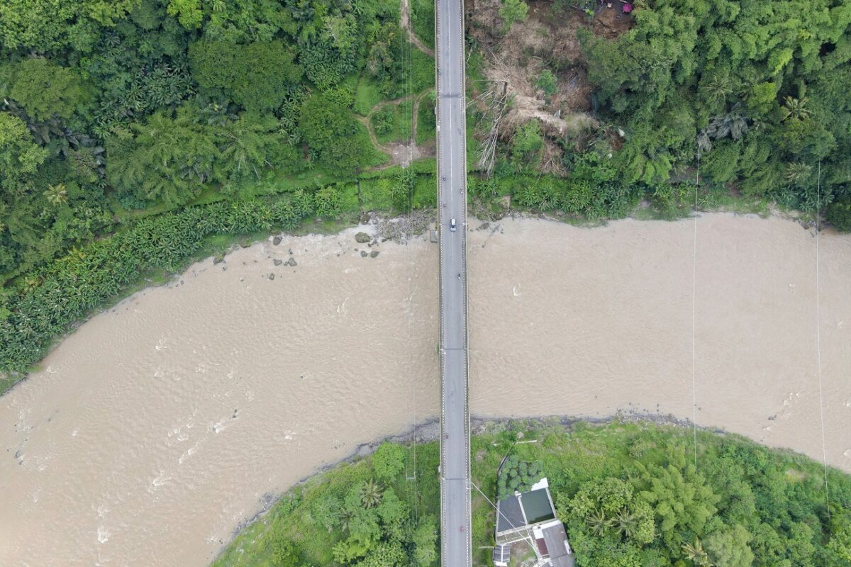 Egyre kaotikusabb a helyzet – már 46 halottról tudni, 21 embert továbbra sem találnak