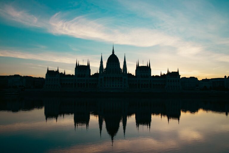 Itt a magyar kormány hétfő reggeli azonnali közleménye a Balmazújvárosban történtekről