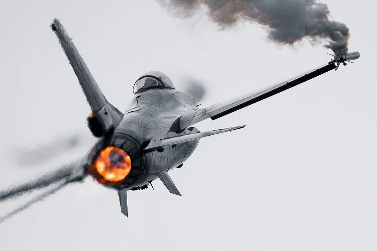 Földbe csapódott egy F-16-os az éjjel – meghalt a pilóta